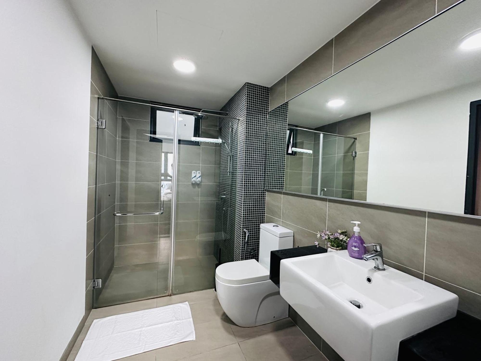 V Suites-27 Apartment